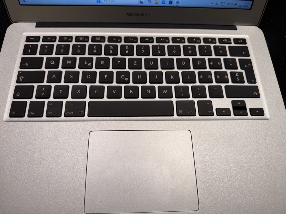 Apple MacBook Air con Windows 11 Bootcamp - Image 2