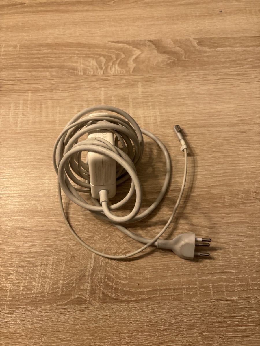 Apple MacBook Pro 13 pollici, ottimo stato, ufficio/studio - Image 3
