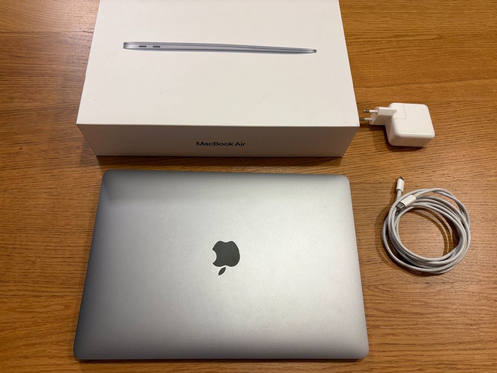MacBook Air 13 M1 (2020) – 16GB / 512GB / 8x CPU / 8x GPU