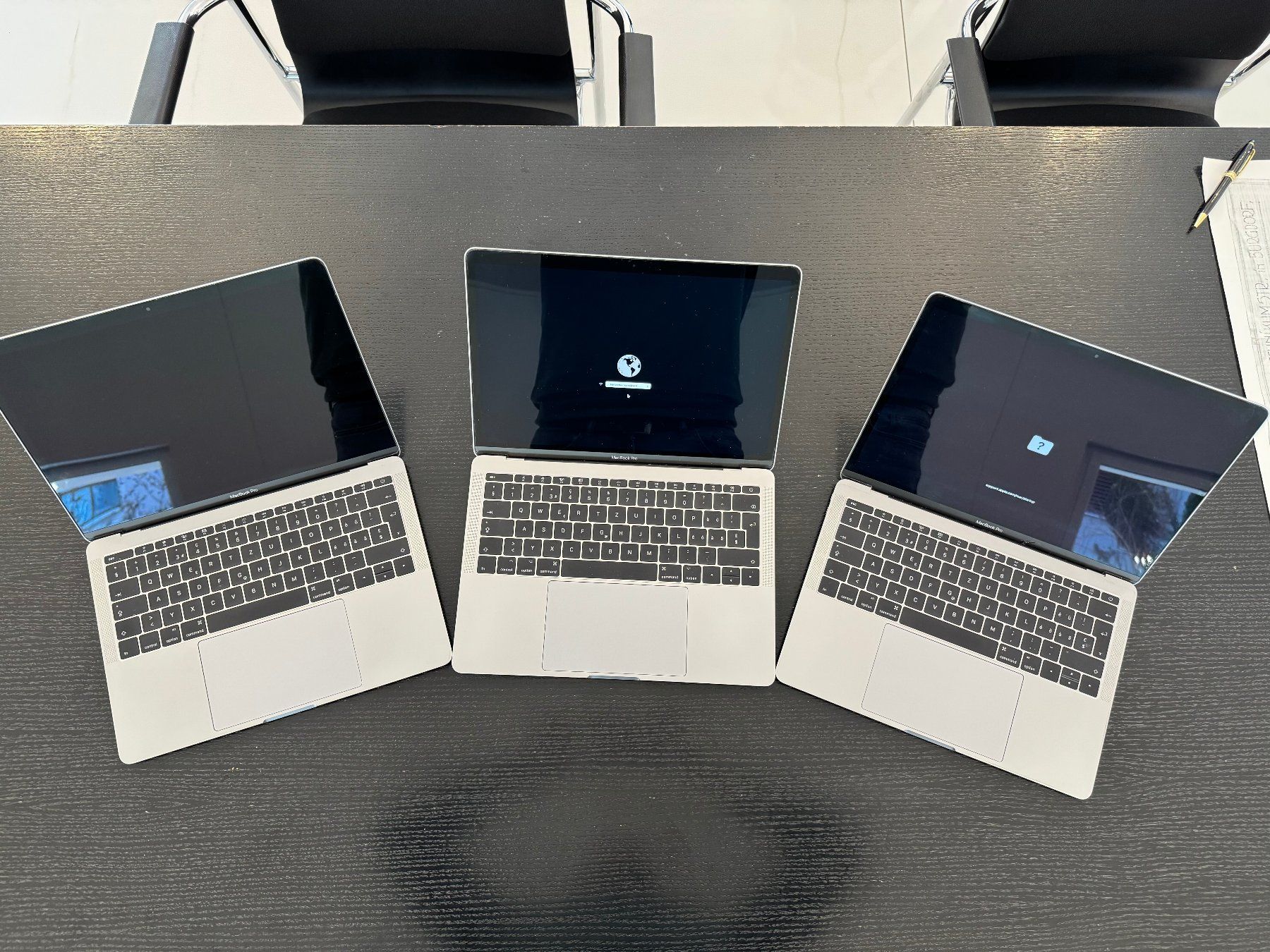 3x Apple MacBook Pro - Image 1