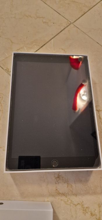 Apple iPad 9. Generazione, 64 GB, Wi-Fi, ottimo stato! - Image 2