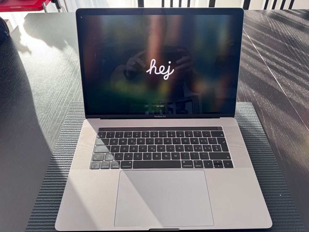 MacBook Pro 16' (2018) 15GB RAM HD 500GB