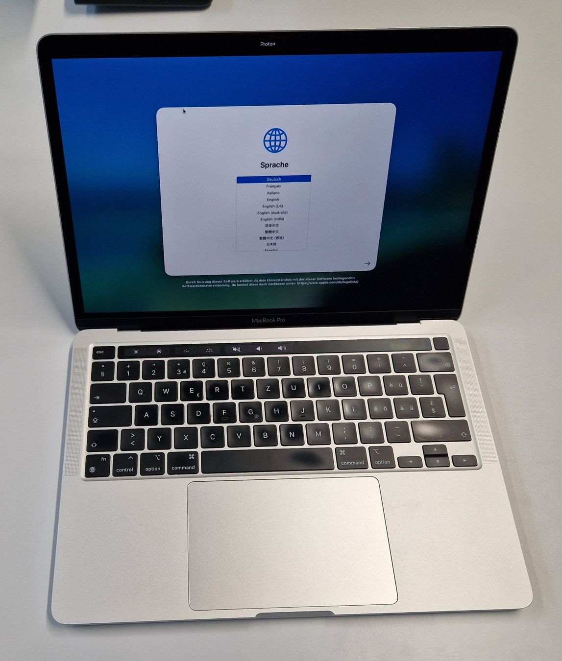 MacBook Pro 2022 13" - Image 1
