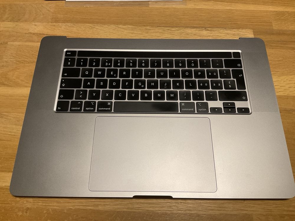 MacBook Pro 2019 16 | MacBook Corpo Defetto senza schermo