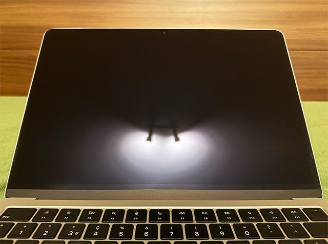 MacBook Air M2 13" - CPU 8C - GPU 10C - 24GB/2TB Apple Care - Image 2