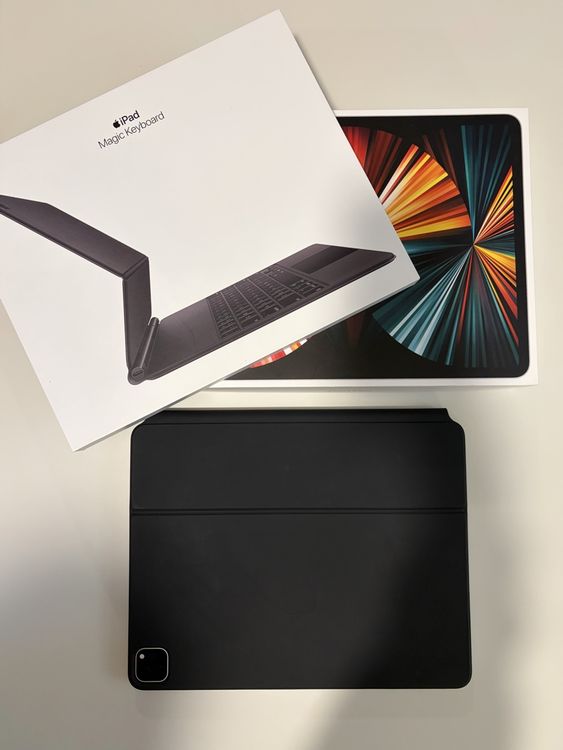 Apple iPad Pro 12.9" 512 GB argento con Magic Keyboard - Image 2