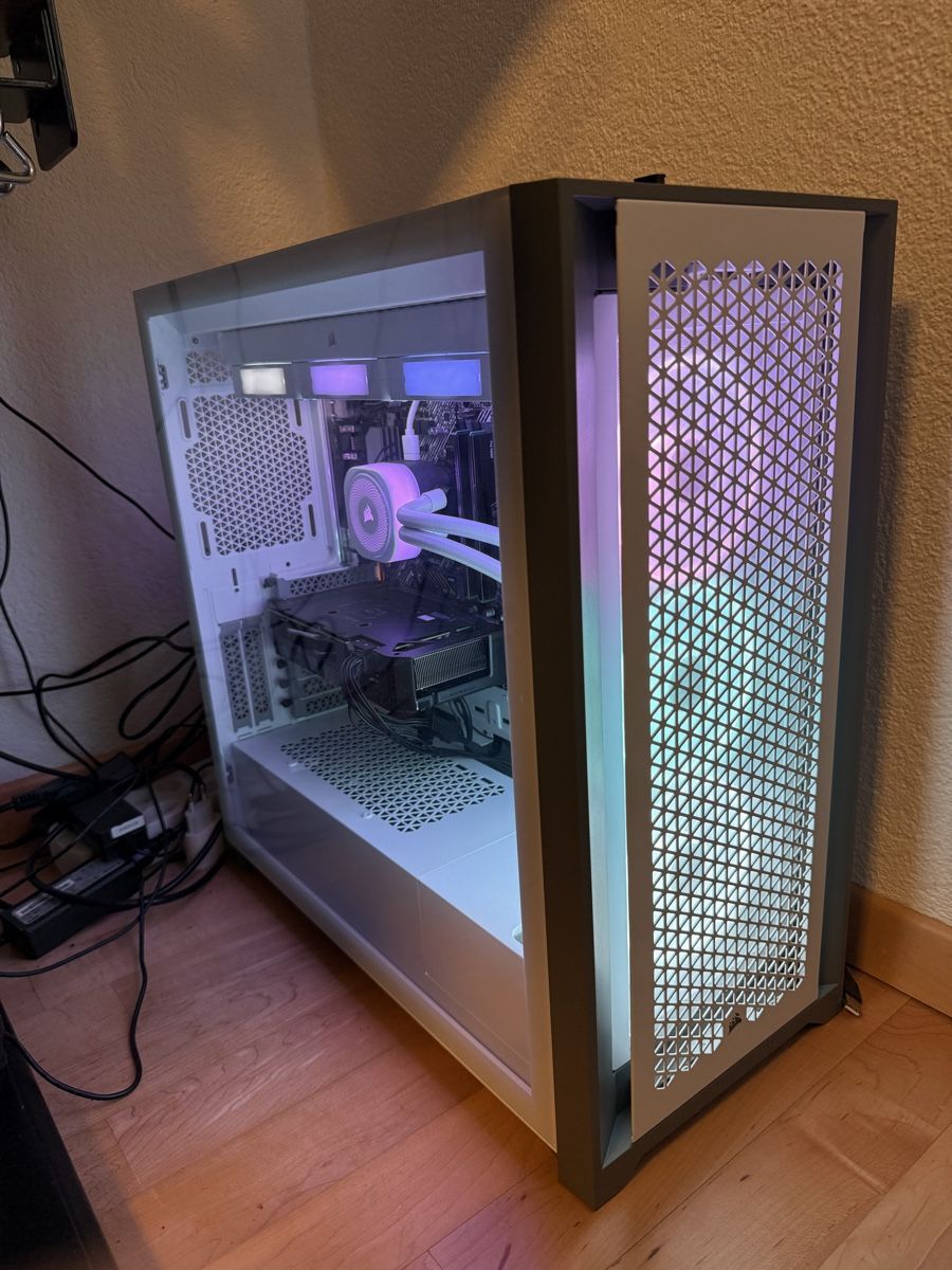 Top Gaming PC con RTX 4070 e raffreddamento ad acqua - Image 3