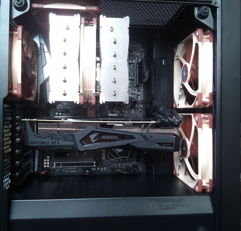 PC da gioco Intel 8086k 5GHz 32GB DDR4 RTX 2080 Super SSD 1TB