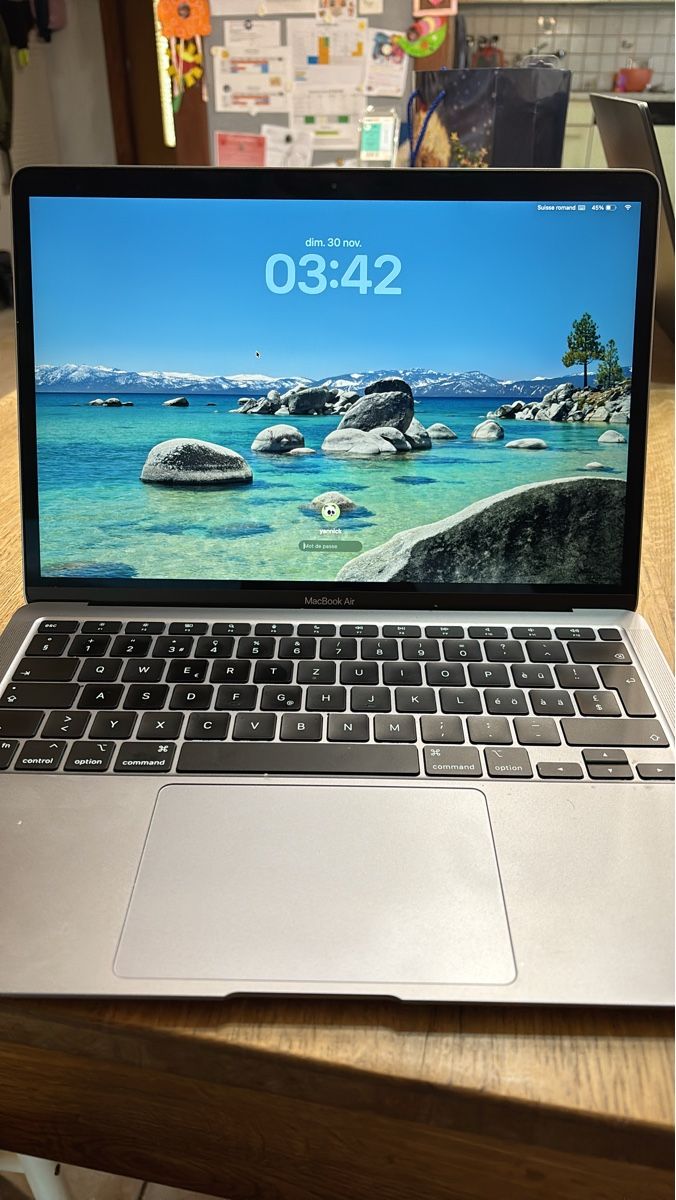 MacBook Air in buone condizioni a partire da 1.- - Image 1