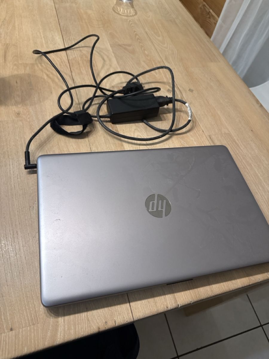 Laptop HP – quasi nuovo, ma con difetto - Image 1