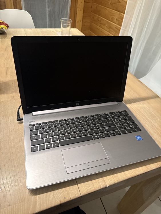 Laptop HP – quasi nuovo, ma con difetto - Image 2