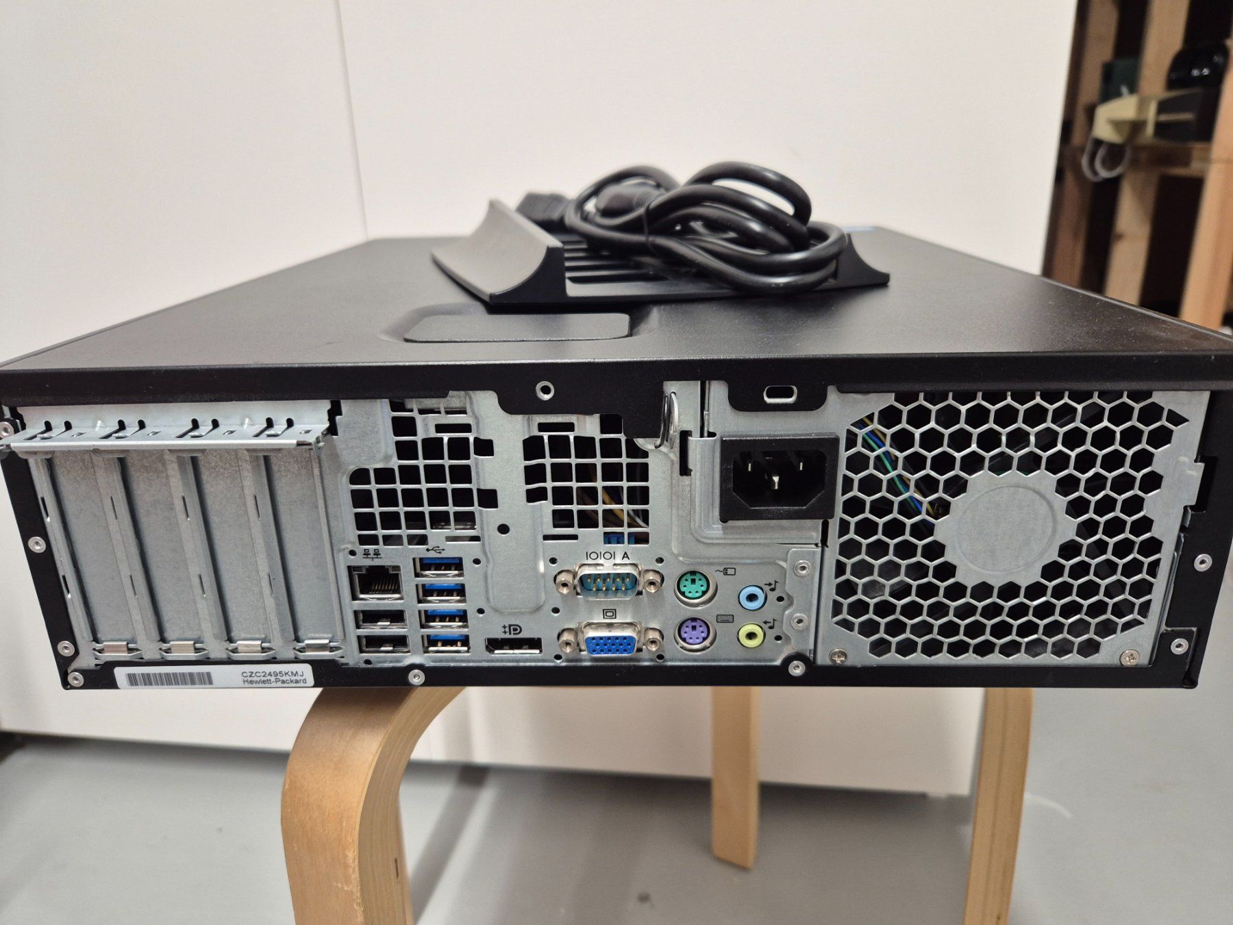 HP Elite 8300 SFF con Win11PRO 25H2 a partire da 1 franco - Image 3