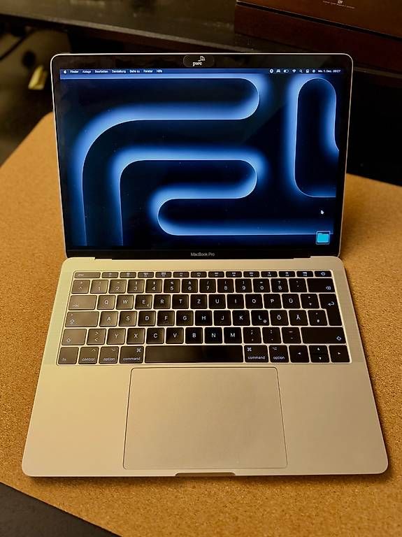MacBook Pro 13, 2017, 256GB, batteria 189 cicli, ottimo stato - Image 1