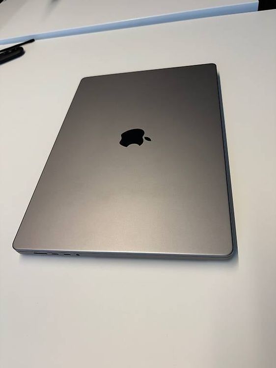 MacBook Pro 16 M1 32 GB RAM, 512 GB SSD Excellent état