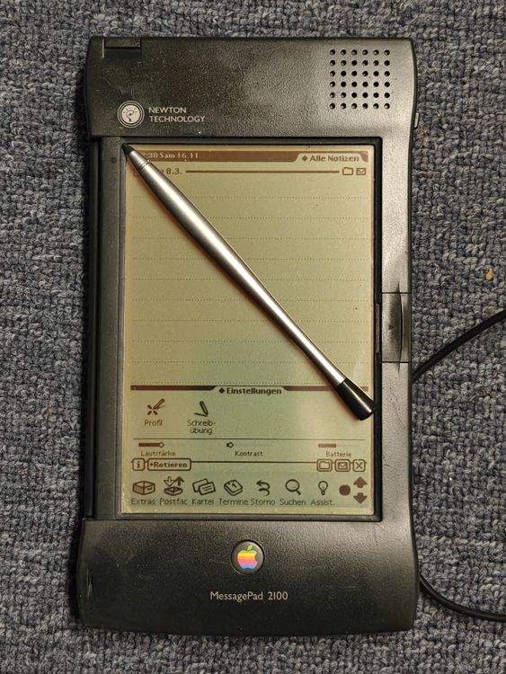 Apple MessagePad 2100, accessori inclusi - Image 2