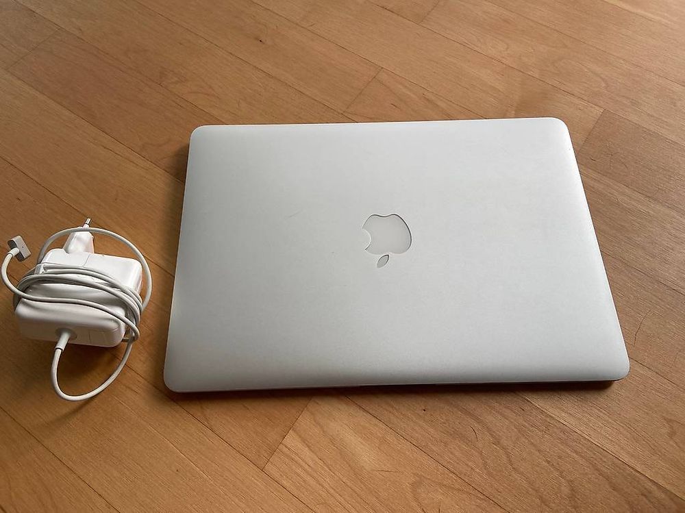 Macbook Air 256 GB / i5