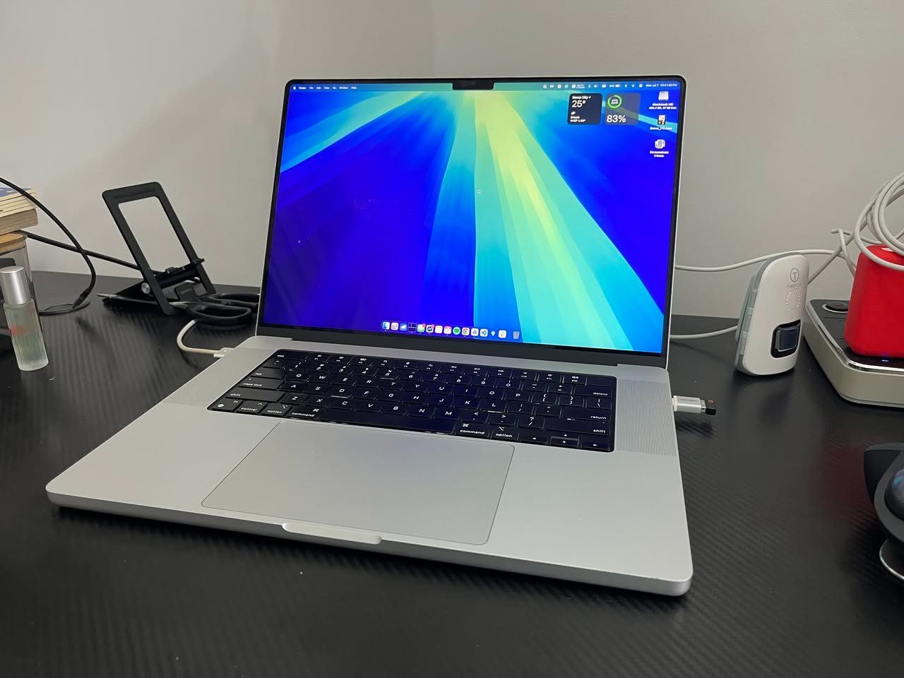 Macbook Pro 16" M1 Pro argento - Image 1