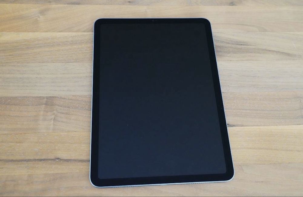 iPad Air 256GB Wi-Fi (con Penna e SmartFolio) - Image 2