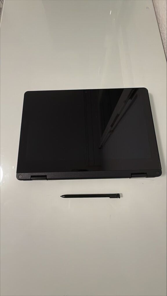 Lenovo ThinkPad 11e Yoga Gen 6 - i5 - 8200Y - Image 3