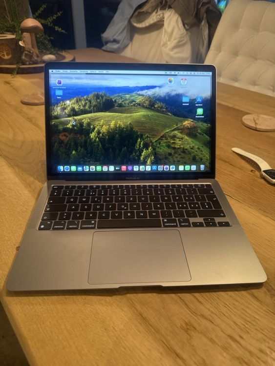MacBook Air 13" Space Grau, ottimo stato, batteria 100%
