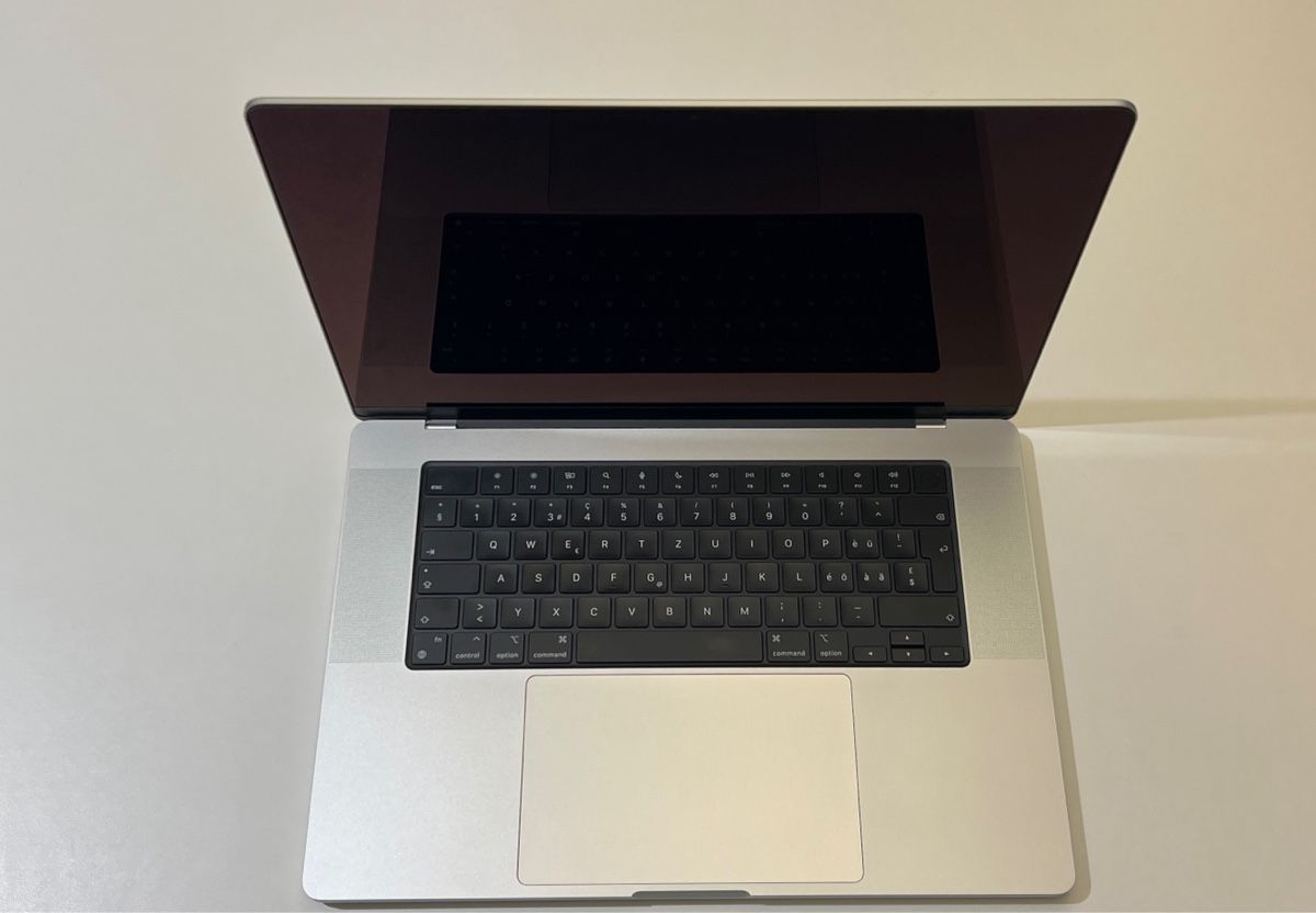 MacBook Pro M4 Max 16 pollici (novembre 2024) - Image 1