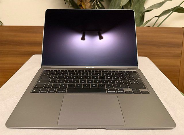 MacBook Air M1 13" - 8C CPU - 7C GPU - 8GB/256GB - Image 1