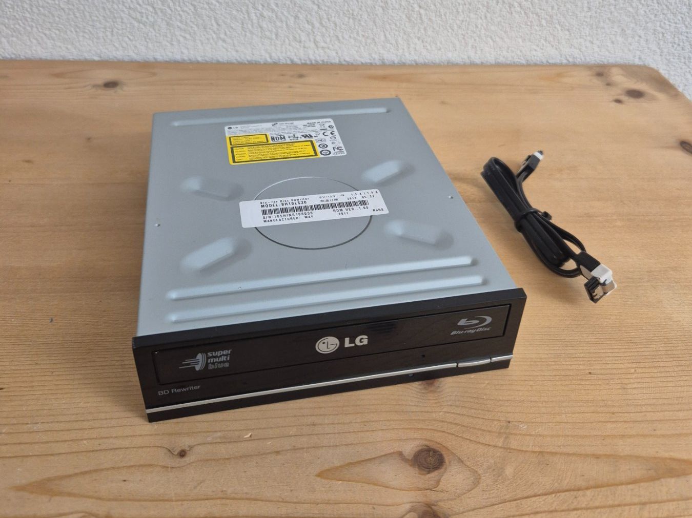 LG BH10LS30 Blu-ray / DVD Optical Drive Burner - Image 1