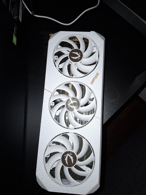 Gaming-PC difettoso – RTX 5090 – Mainboard e scheda grafica difettosi - Image 2
