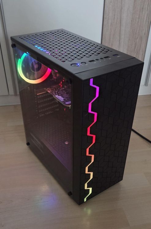 Gaming PC: i5, 24 GB Ram, 512 GB SSD, GTX 745, Windows 11,