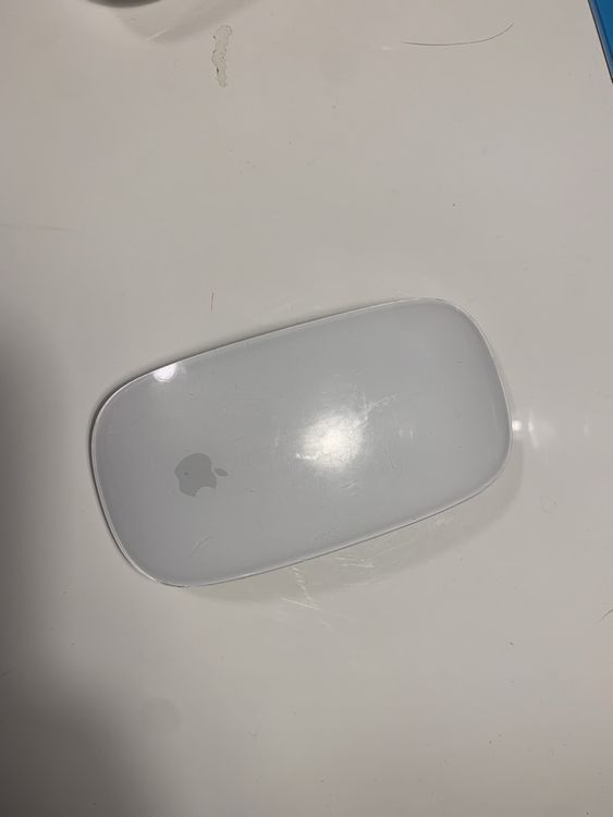 Apple Magic Mouse gen 2