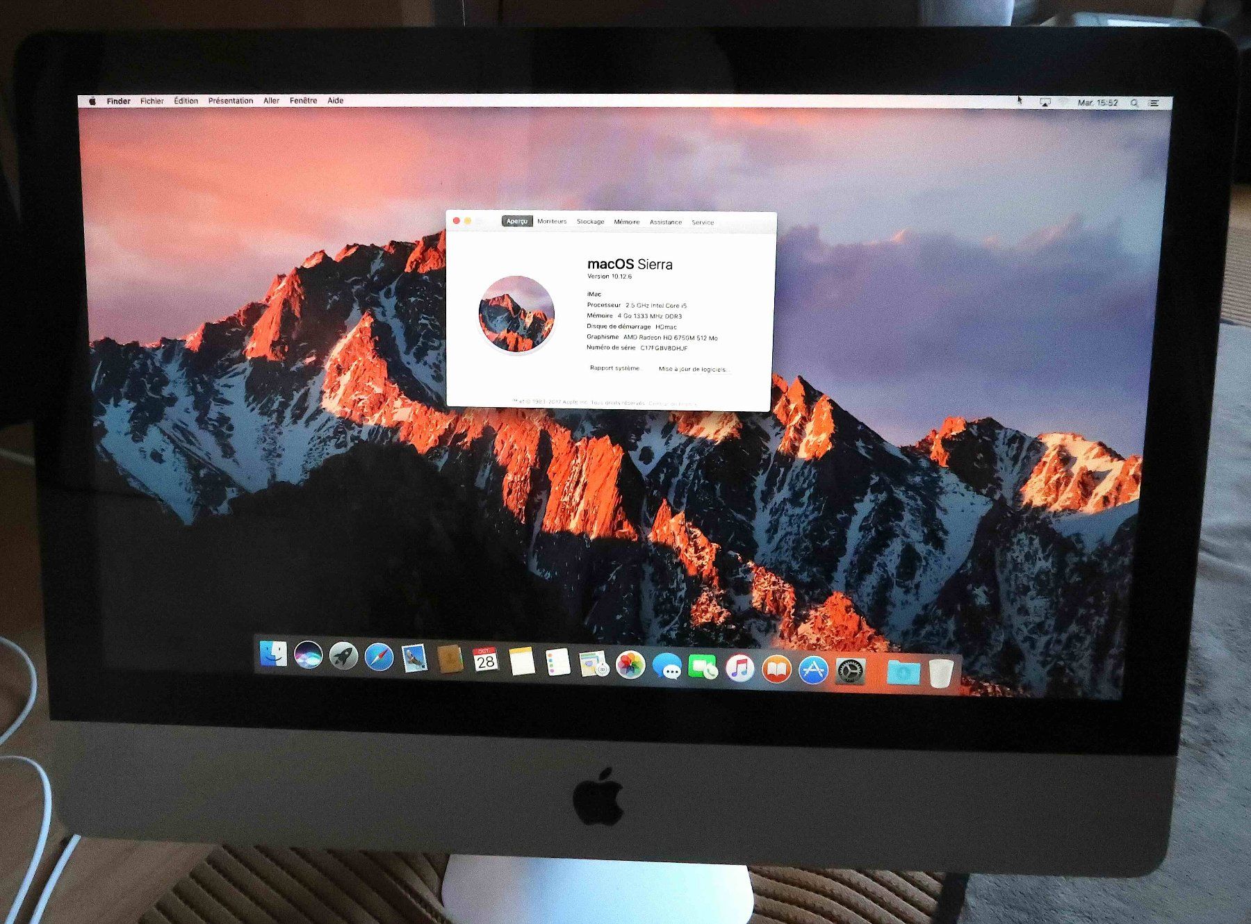 iMac 21.5″ - Image 1