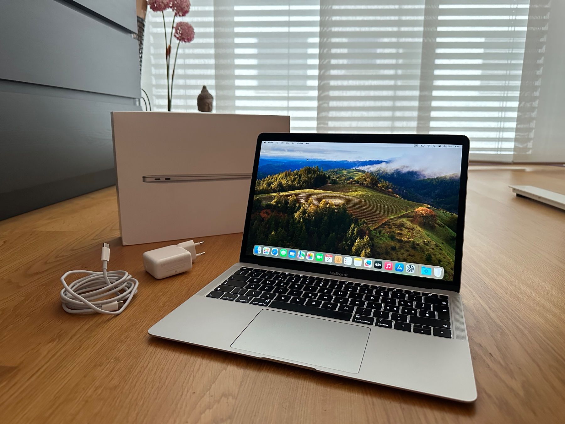 MacBookAir Retina 13”, 2018, Intel Core i5, 8GB RAM, 256GB - Image 3