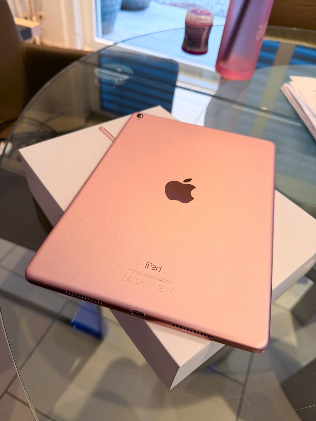iPad pro 128GB WiFi Rosegold (A1673) - Image 3