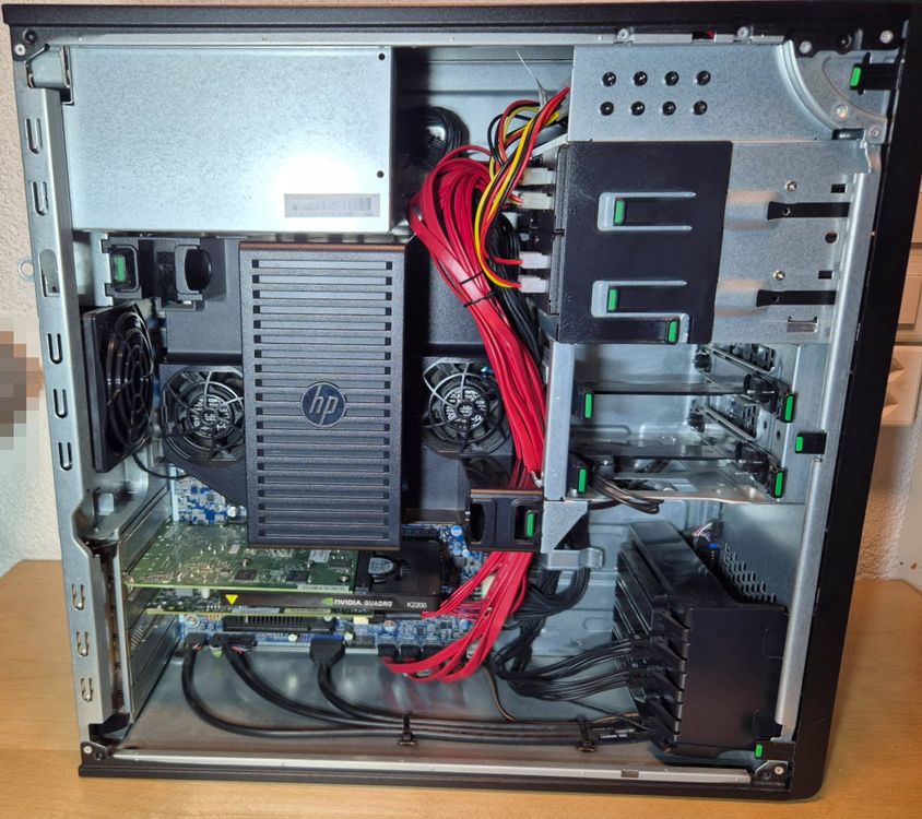 HP Z440 Workstation Xeon E5-2680 v4 con 64 GB di memoria - Image 2
