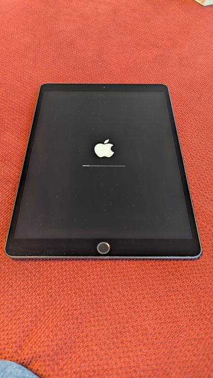 Apple iPad Air 64GB Wi-Fi +Cellular