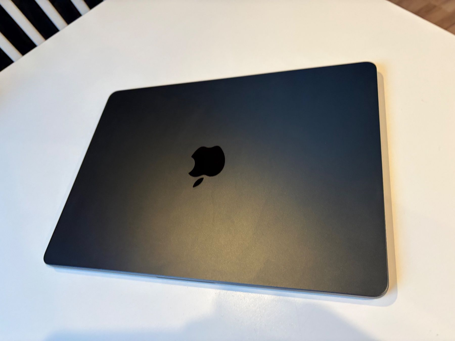 MacBook Air M2 2022 8GB 256GB - Image 3