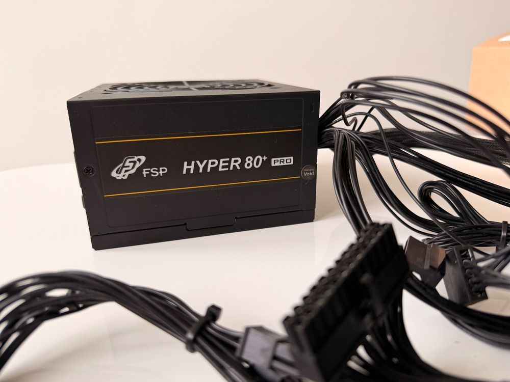 FSP Hyper 80+ Pro 700W - Ottimo stato! Alimentatore per PC