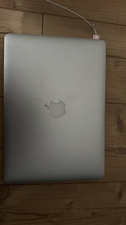 Macbook Air (13 pollici, inizio 2015)