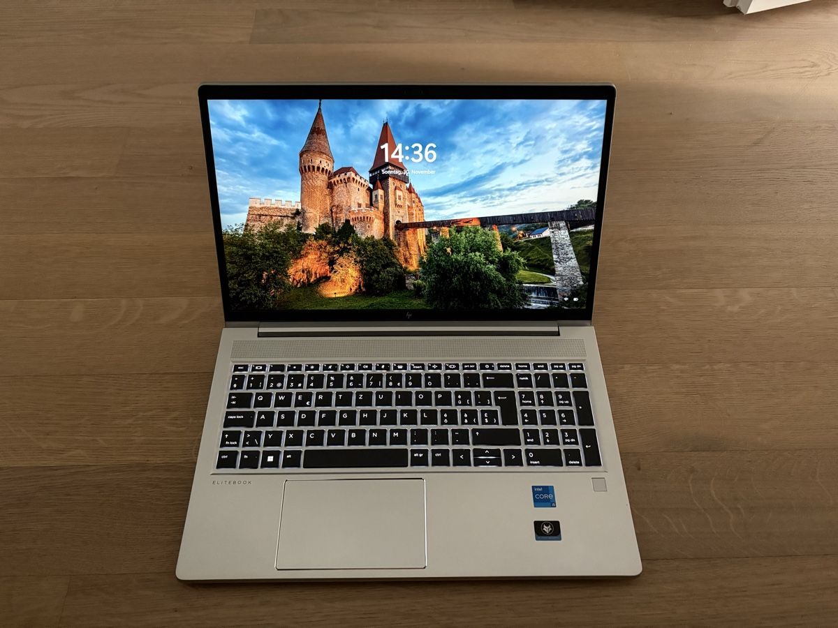 HP Elitebook 650 G9 - Image 1