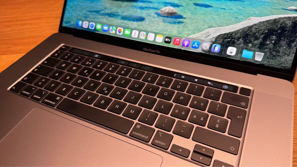 MacBook Pro 16" i9 1TB 34GB in ottimo stato - Image 2