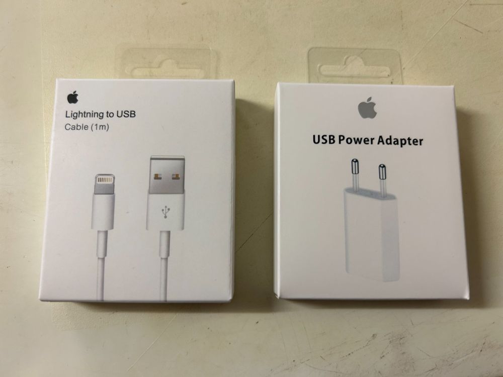 Cavo di ricarica e connettore originali Apple