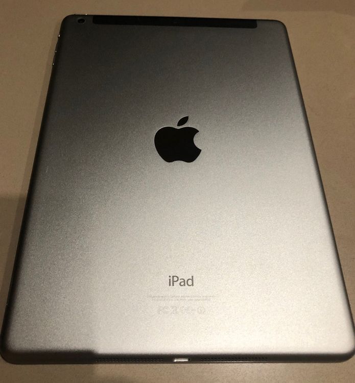 iPad Air 9.7" WiFi + Cellular A1475 - Image 2