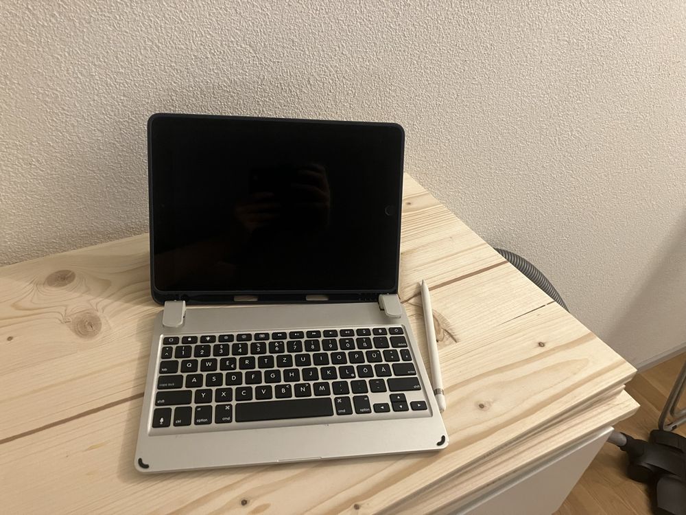 IPad 7.Generation (2019) incl. Tastiera e matita