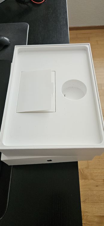 Mac Book Pro 2018 16gb RAM 512 ssd - Image 2