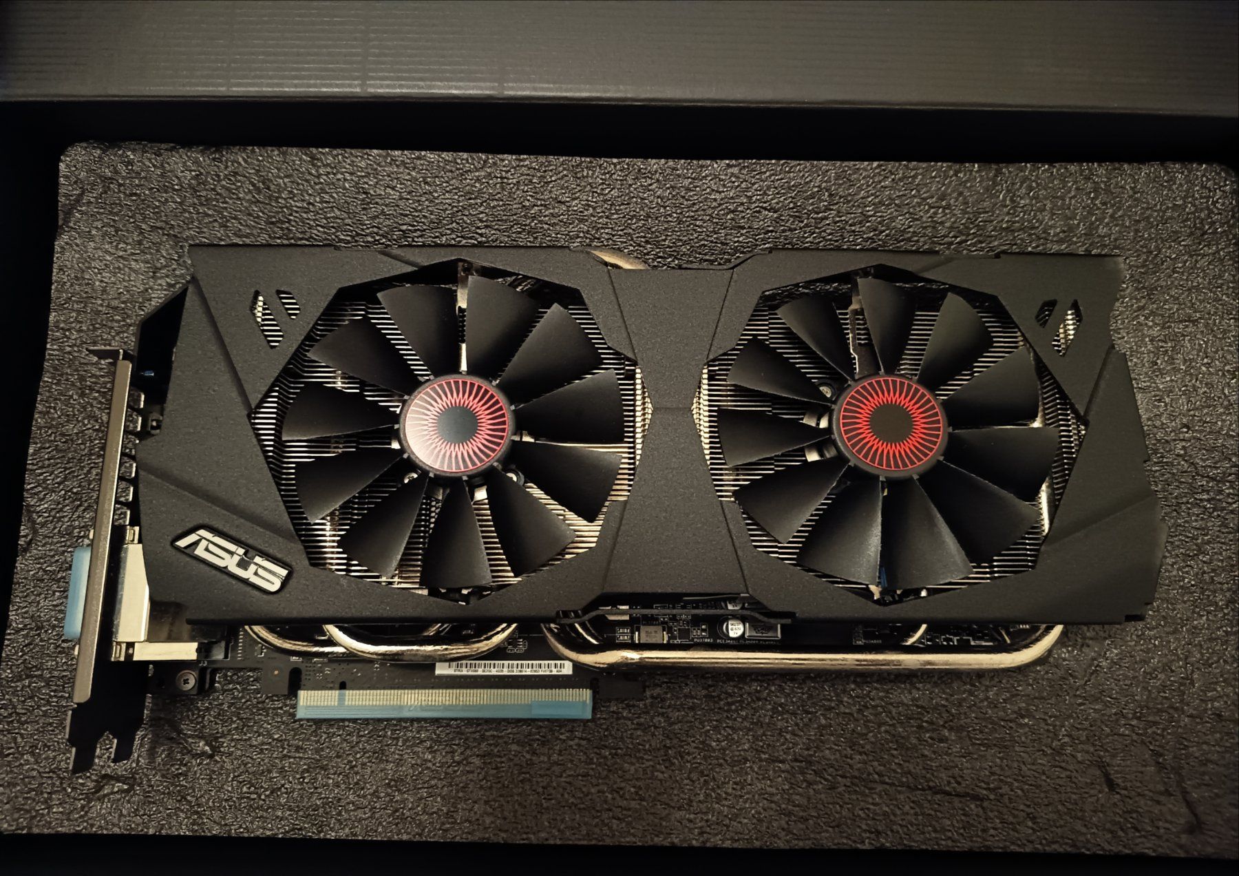 Asus Strix GTX 980 4GB - Image 1