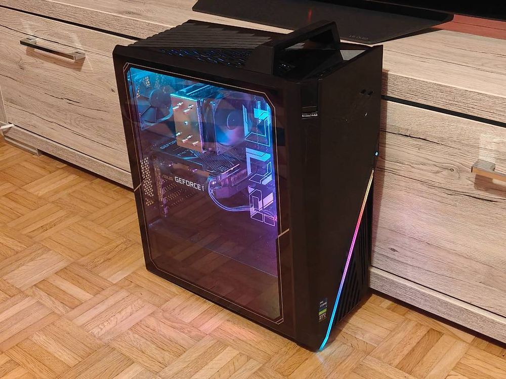 PC da gioco Asus ROG (i7-10700KF + 32GB + RTX 3060 12GB)