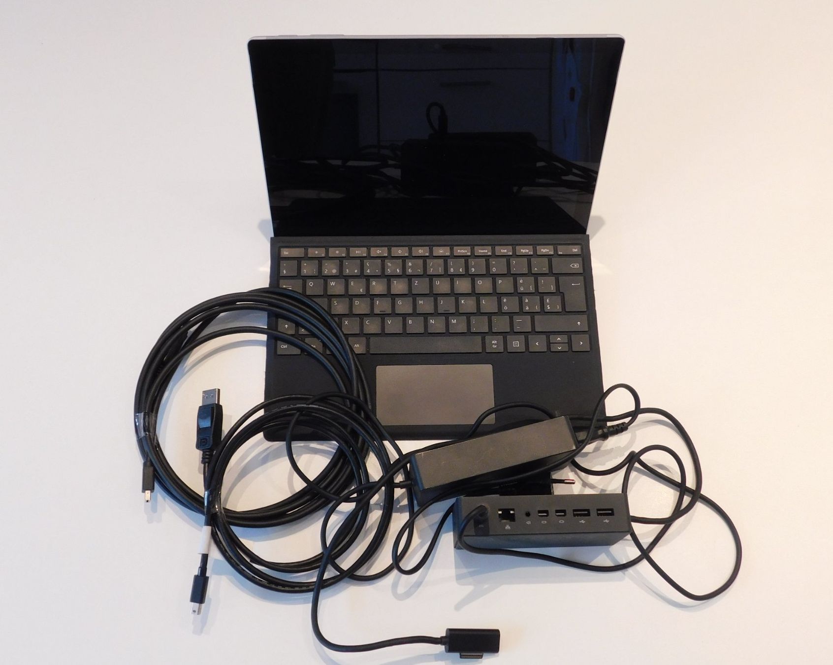 MS Surface Pro 7+ (i5/8/256) - modello 1960 incl. Docking/cavo - Image 1