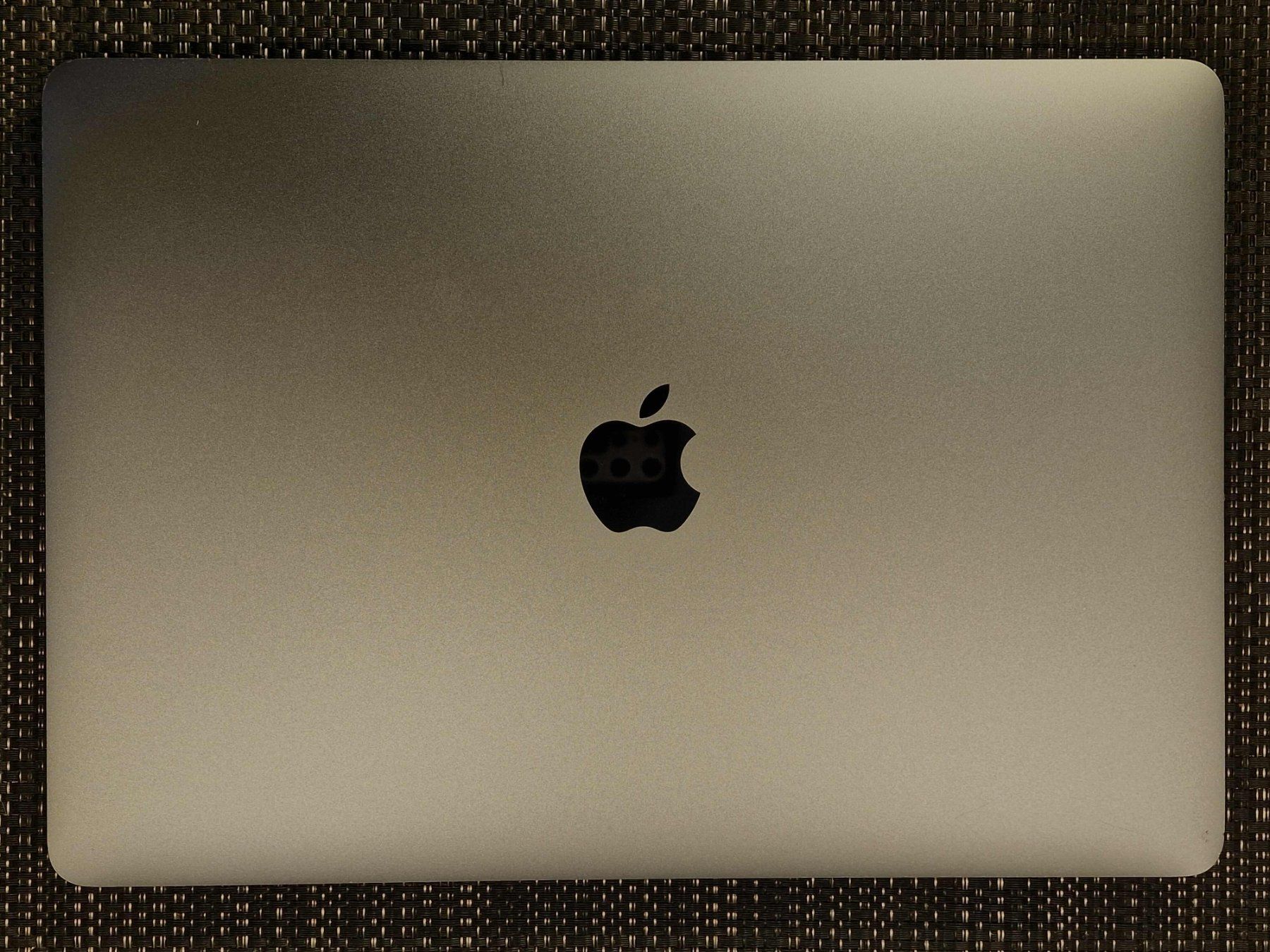 MACBOOK PRO 13" M1 Touchbar / 16GB / 256GB / OVP+Cassa in pelle - Image 1