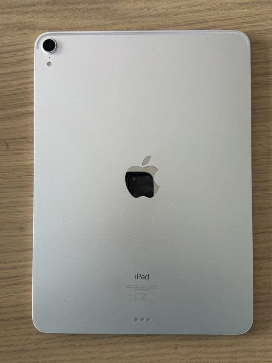 Apple iPad Pro 1. Gen, Wi-Fi, 64GB Argento - Image 3