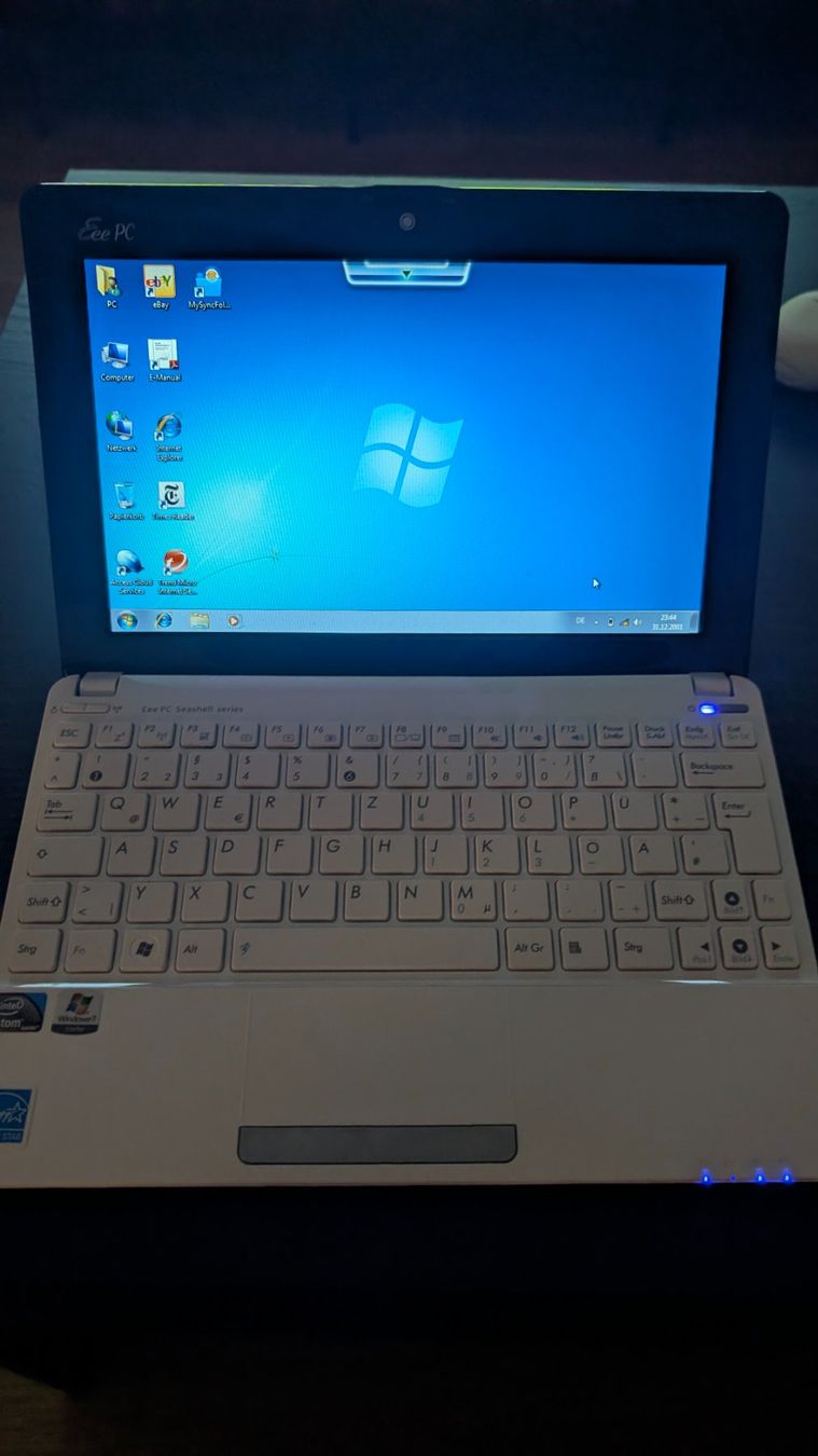 PC EEE vecchio 1015P - Image 1